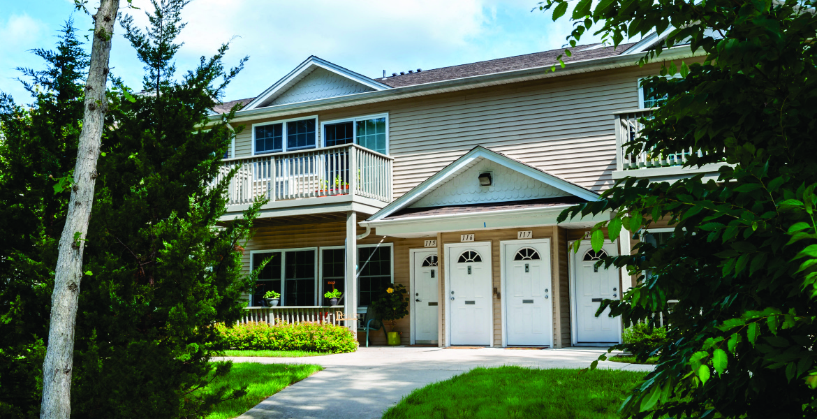 Apartments in Medford, NY Medford Pond Luxury Apartments Photo Gallery